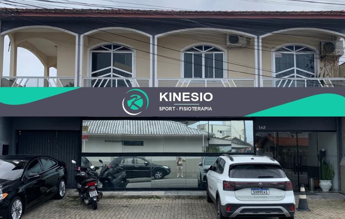 Fachada e entrada da Kinesio Sport — fisioterapia em Palhoça, Ponte do Imaruim